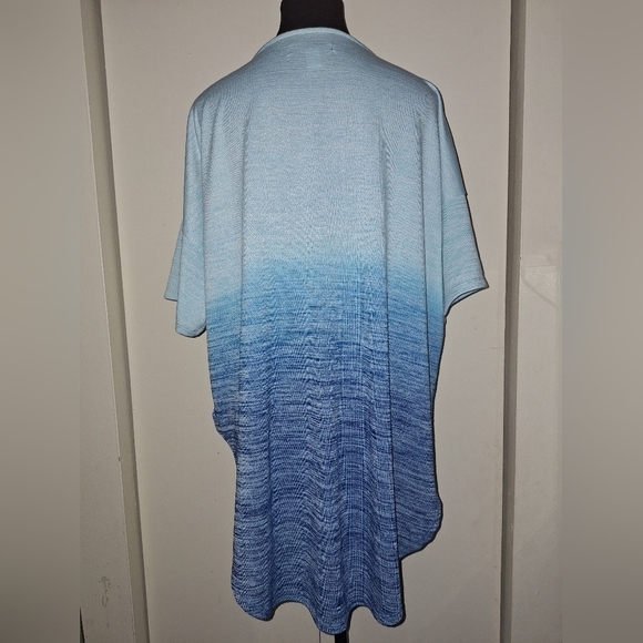 Simply Styled Top - Picture 4 of 4